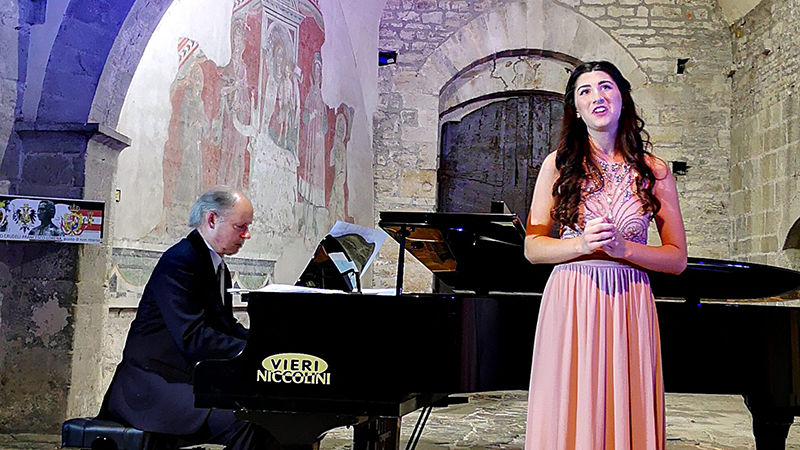 Ajay performs her solo songs at the Castello di Poppi.