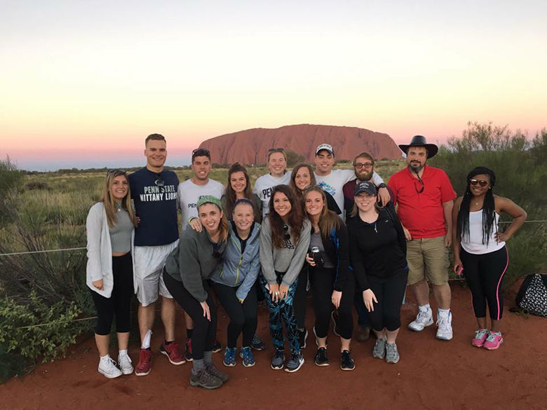 Students and faculty on a study abroad trip to Australia