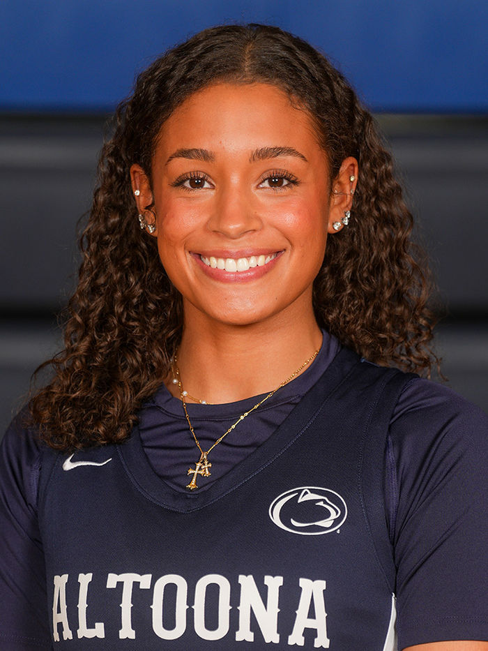 Penn State Altoona student-athlete in women's basketball Avana Sayles