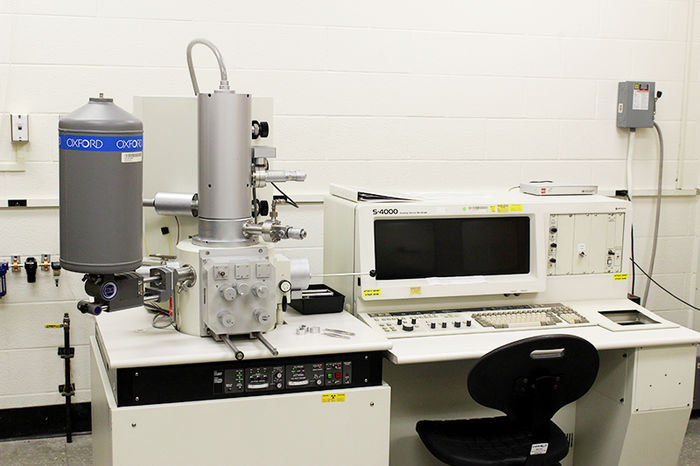 Scanning Electron Microscope (FESEM)