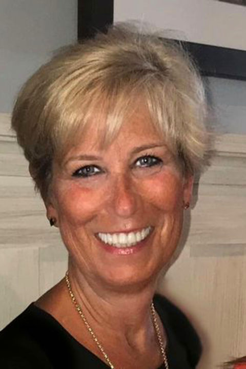 Suzanne Kuhn