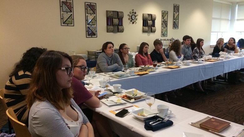 Attendees at the spring 2017 Sigma Tau Delta induction and dinner