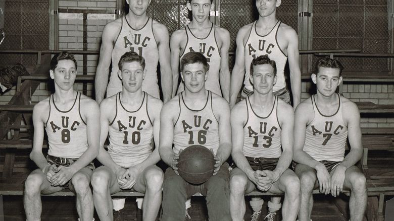 Vintage photo of the Penn State Altoona basketball team from 1947-48