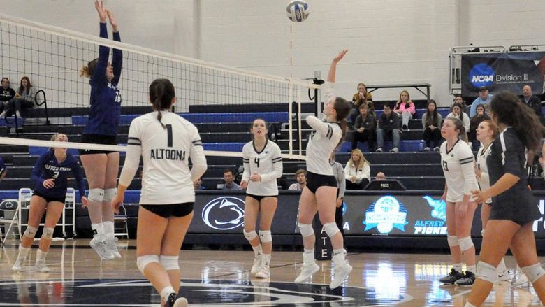 Penn State Altoona's women's volleyball team plays in a championship game