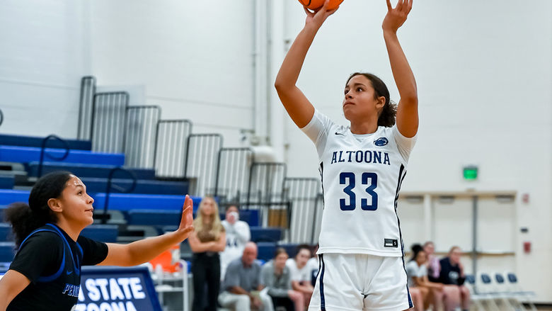 Penn State Altoona student-athlete in women's basketball Avana Sayles