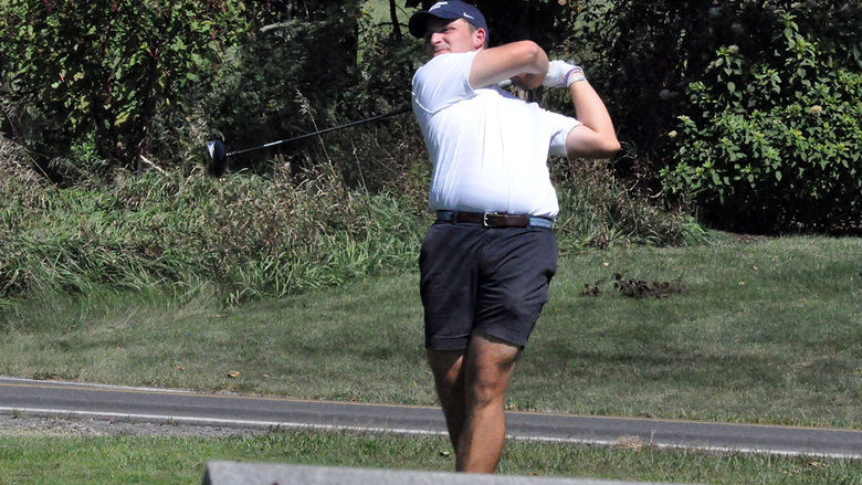 Penn State Altoona golfer Peter Nusbaum taking a swing