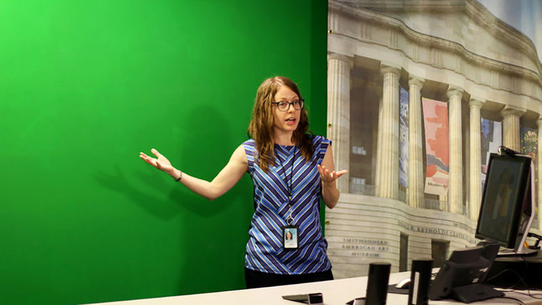 Anne Showalter presenting at the Smithsonian
