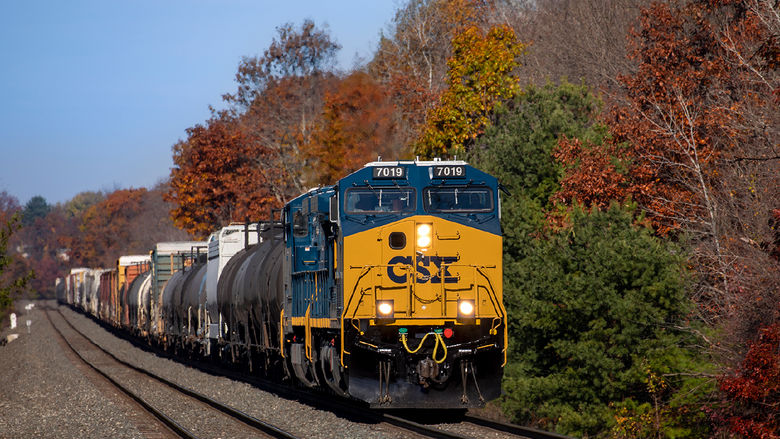 a CSX train