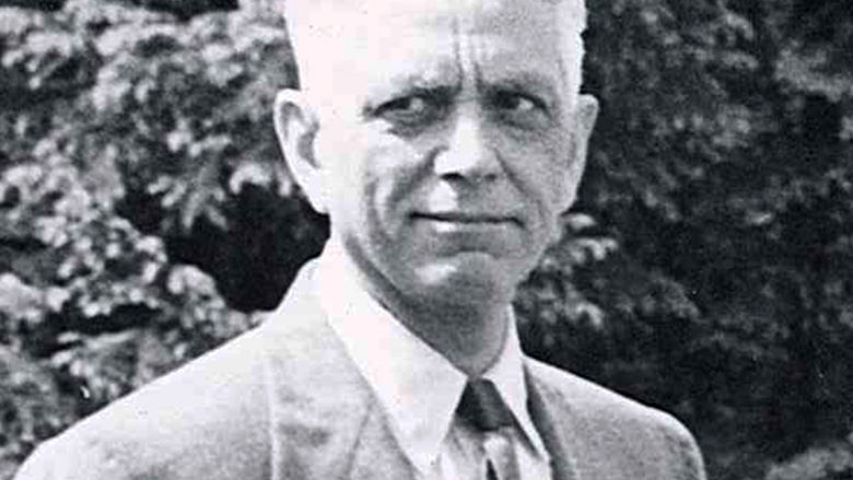 Robert E. Eiche