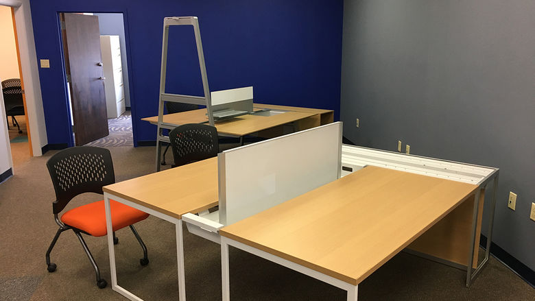Collaborative workspace furniture