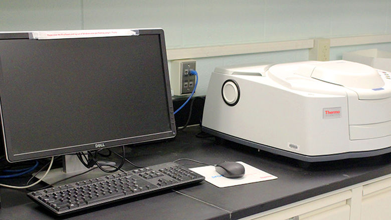 Fourier Transform Infrared Spectrometer (FT-IR)