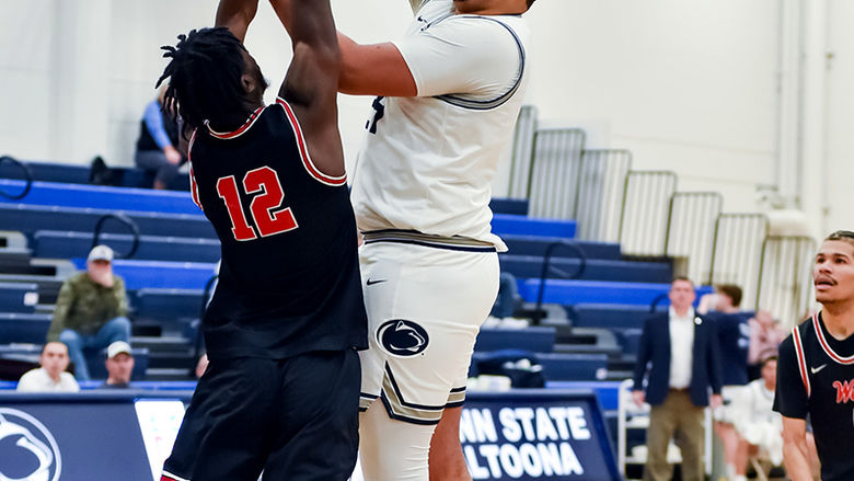 Jarrett Gardner at a home men’s basketball game