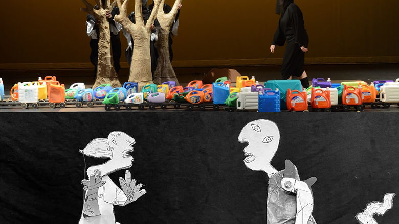 Puppet shows by Carlos Ruiz