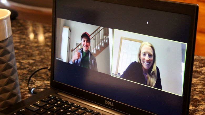 Heidi Manfred conducts a virtual therapy session