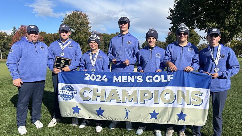 Penn State Altoona's champion men's golf team poses for a picture
