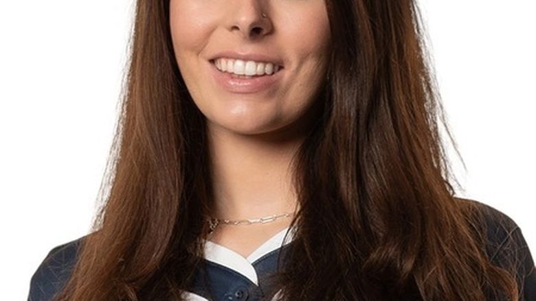 Josselyn Nau headshot