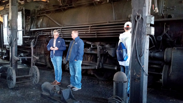 Peter Hopsicker and Steve Dillen observe the roundhouse tour