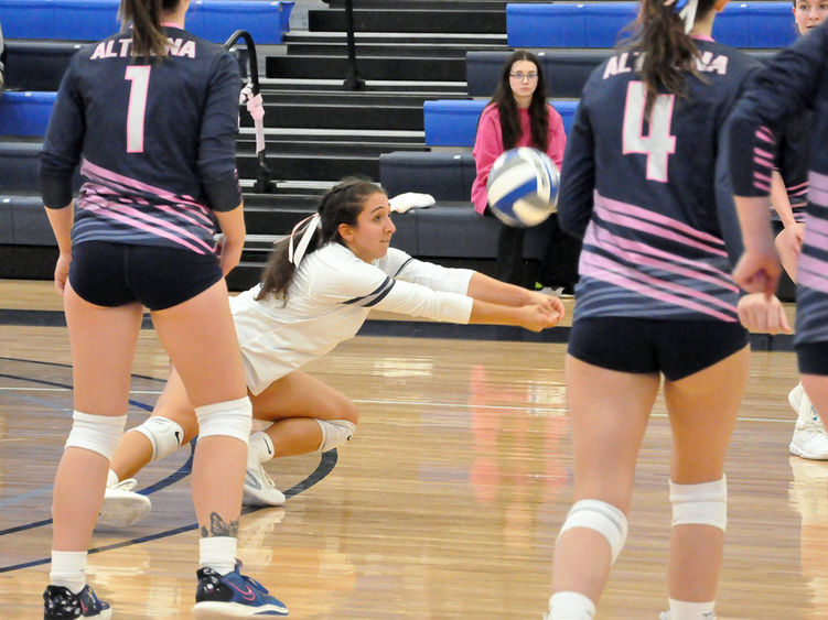 Anna Batrus playing volleyball