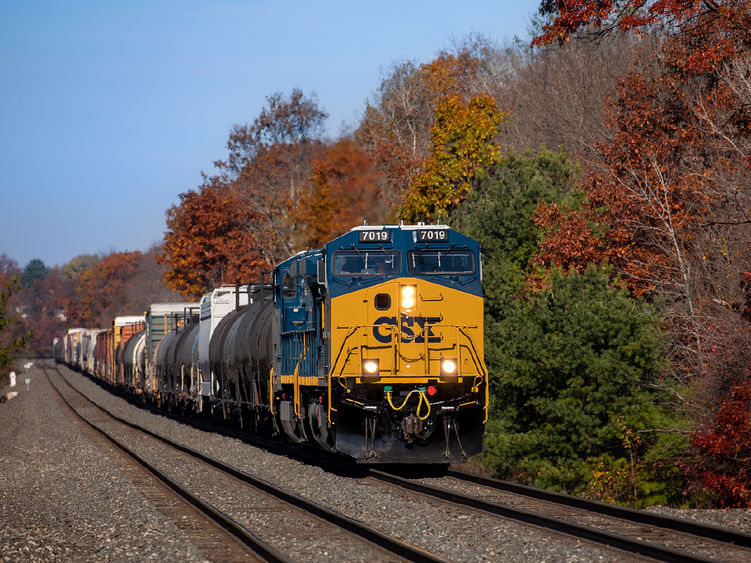 a CSX train