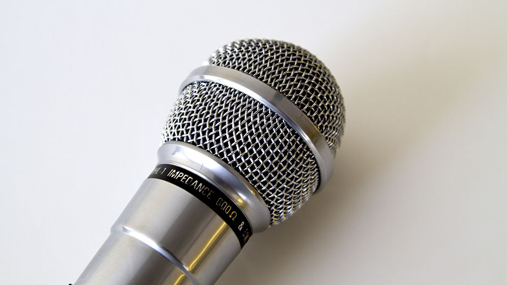 Microphone